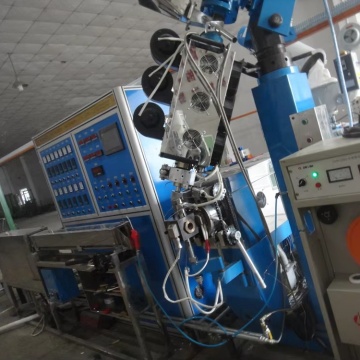 PVC and PE Insulated Cable Extruder Machine with PLC and Siemens Motor