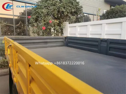 Chengli CLW 4x4 Double Cabin Light Cargo Truck
