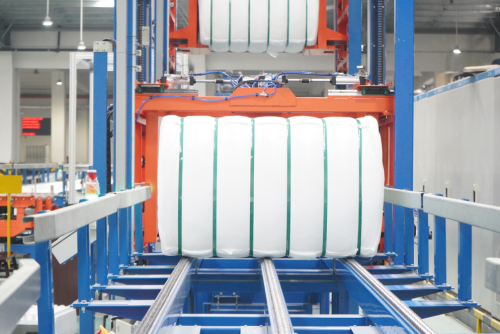 Polyester staple fiber for spinning