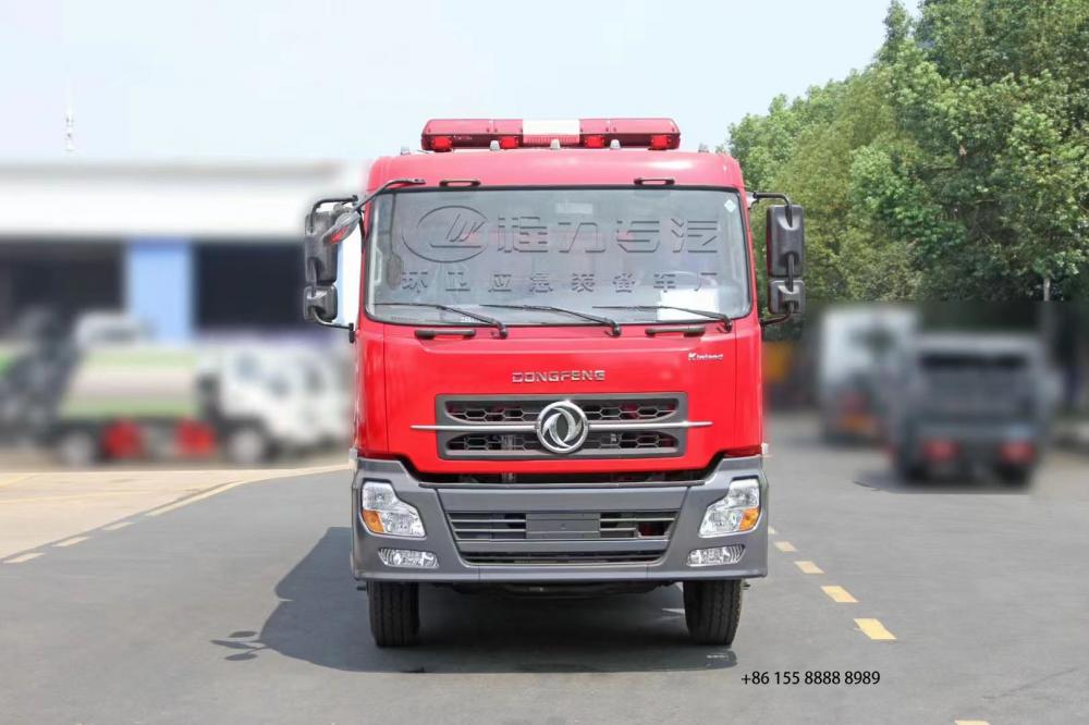 Dongfeng Tianlong Export Type 12 Square Water Tank Fire Truck 2 Jpg