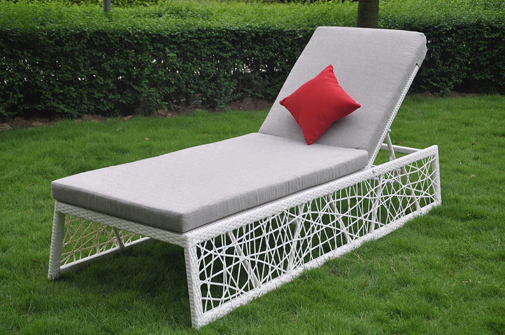 All Weather Rattan Furniture Sun Lounger