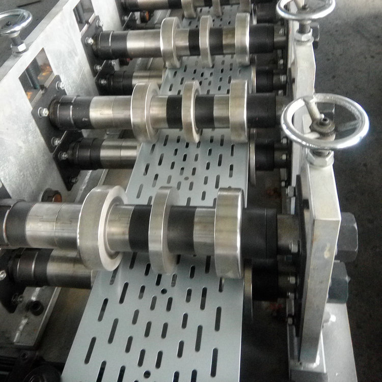 Cable Tray Punching Machine