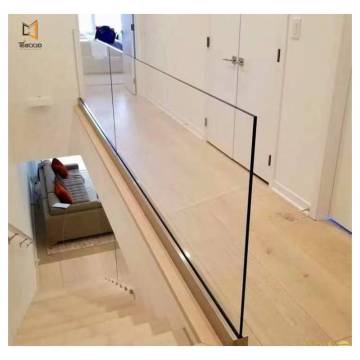 Frameless Glass Railing: Design Innovations for Modern Swimming Pool Fencing