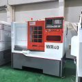 Torno CNC con riel lineal de bancada inclinada