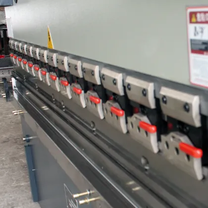 WC67Y Series 100T/3200 Hydraulic CNC Bending Machine Systems with E21 and Siemens Motors by Schneider Electric" 

However, if you prefer a more concise title, consider:

"WC67Y Series Hydraulic CNC Bending Machines with E21 and Siemens Motors