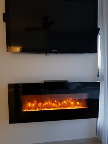 TV -stativ med färgglad flamma justerbar öppen spis hängande