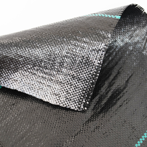 قطعة قماش سوداء مسطحة من الحرير