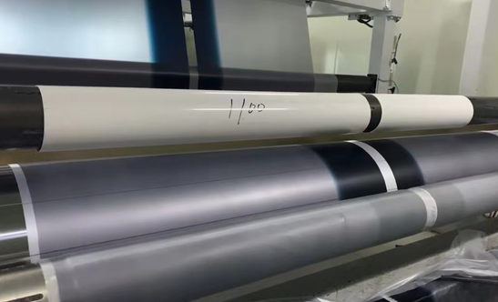 Production of F gray-banded blue PVB film