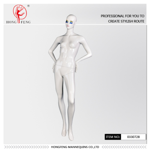 simple makeup female mannequin in white