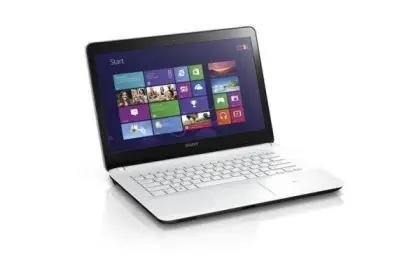 Sony SVF14214CXW i5-3337U 14" 6GB 750gb Notebook Laptop Win8
