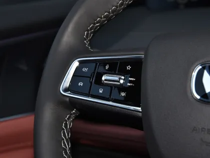 New Petrol Vehicles All-Wheel Drive Suv 2024 Unik Changan Petrol Car Unik Changan Uni-K 2.0T