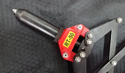 HAND RIVETING TOOL - HEAVY