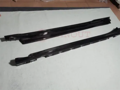 M Style Carbon Fiber Car Body Kit for Porsche Taycan