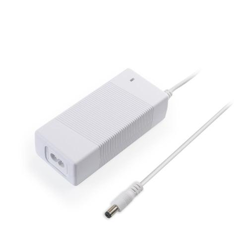 Universal White 18V 3A AC DC Adaptery