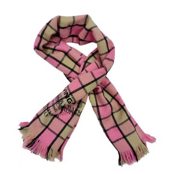 Girl's pink woven scarve