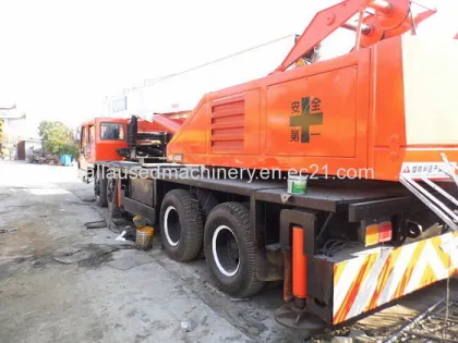 used Kato NK500E truck crane