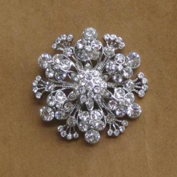 wedding bridal vintage style rhinestone brooch
