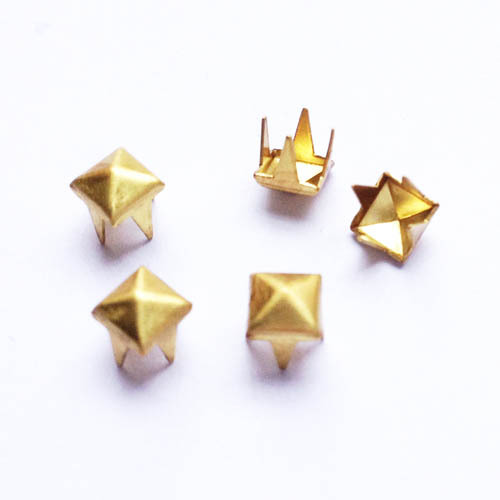 Nailheads Pyramid untuk 5x5mm kulit Kerja