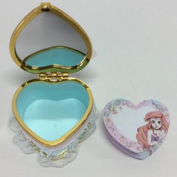 Cartoon lace jewelry box with sticky note