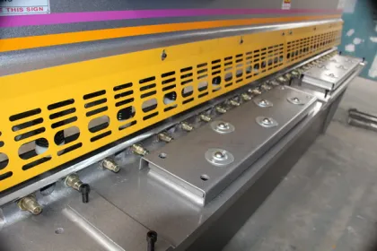 QC12K Hydraulic plate shearing machine / shearing machine cnc / cnc machinery cutting