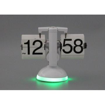 Horloge de bureau rétro avec des sons et de la lumière LED