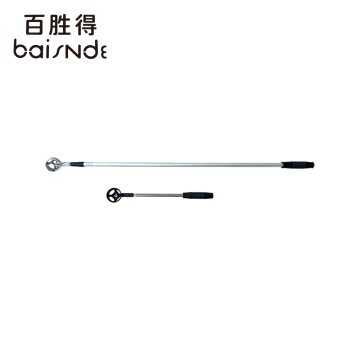 Telescopic golf ball retriever