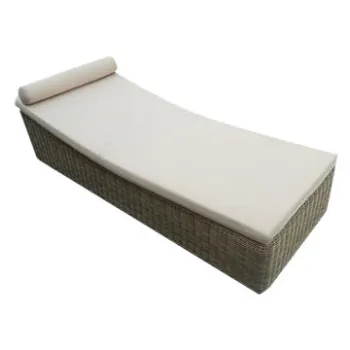 Wicker Lounge Chair with Aluminum Frame, Strong, Durable and Fine Workmanship