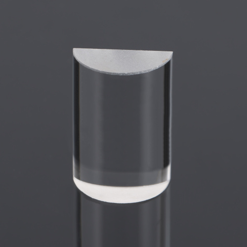 Élément optique personnalisé en fluorure de baryum demi-colonne