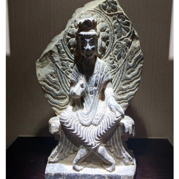 Batu dapat diukir menjadi Batu Buddha
