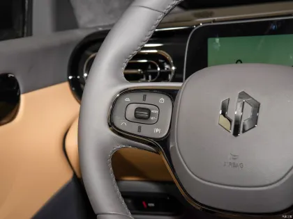 Leap Motor C01: China's Range Extender Electric Car