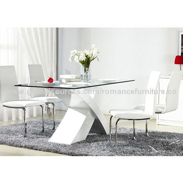 Dining Table, Made of MDF, High Glossy Painting and 12mm Tempered Glass, Measures 150 x 90 x 75cm
