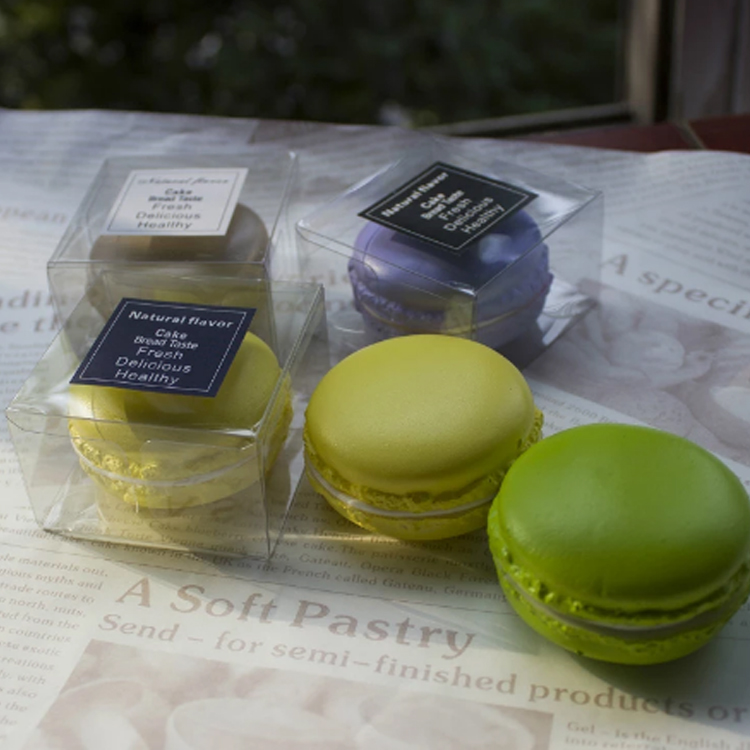 Plastic Favor Box