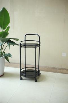 petit métal noir pour le rangement