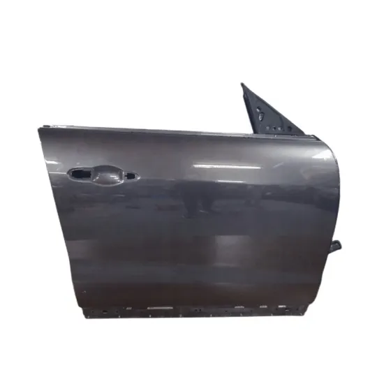 High Quality OEM Auto Parts Door Kit for Maserati Levente 2017 (OE Nos. 673008287, 673008288, 673008289)
