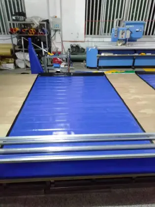 Cold storage fast action door for food storage