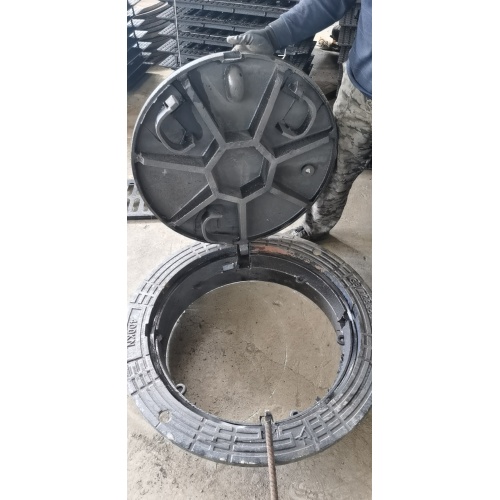 Manhole cover D400 ductile iron