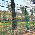 Green vinyl coated welded wire mesh fence