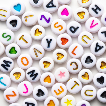 28 Grid Qiao Acrylic Letter Beads for DIY Bracelet and Necklace Making