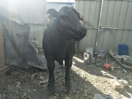 cast iron bull garden decoration