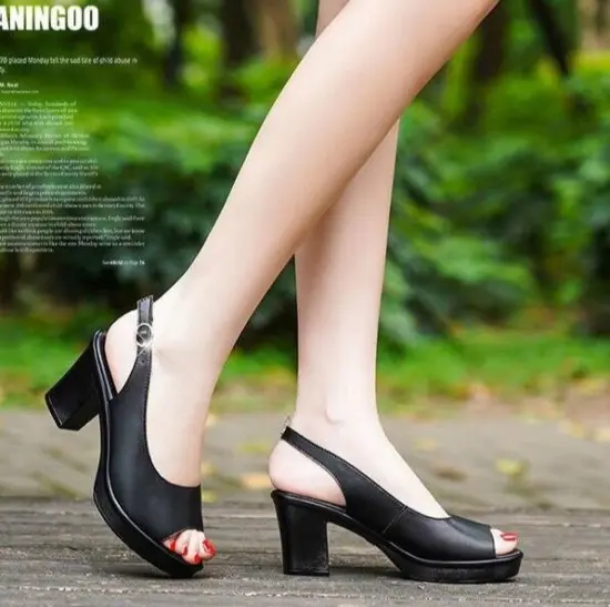 New Summer Fashion: Thick-Heeled, Waterproof Platform Sandals with Fish Mouth Design - Perfect for Mature Women