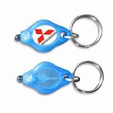 LED Light Keychain for Gift or Promotional Gifts, Customized Logos are Accepted