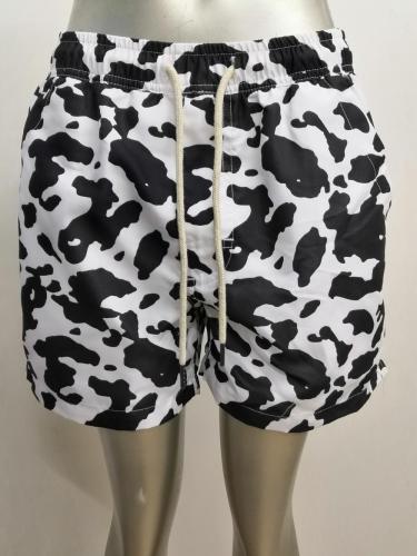 Pink Cow Pattern Print Men's Shorts