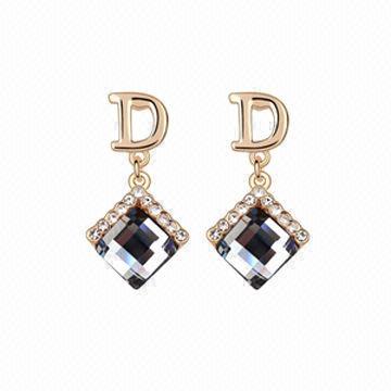 Fashion shape crystal earrings, made of brass and copper alloy