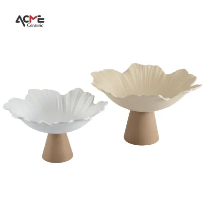 Artisanal Wavy Rim Fruit Plate: Luxury Home Decor & Matte Ceramic Tableware