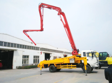 Camión bomba de hormigón con chasis de Dongfeng a la venta