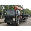 Light Cargo Truck 4 ton small mounted crane