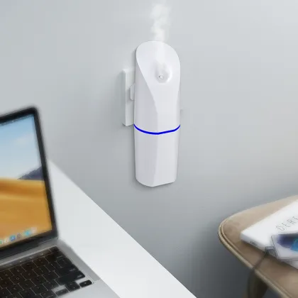 Smart wall plug in diffuser