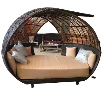 Top Popular Rattan Day Beds and Lounge Chairs for Outdoor Use