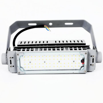 50W-300W IP65防水洪水ライトLED REFECTRECORTER for Outdoor and Stadiumの使用