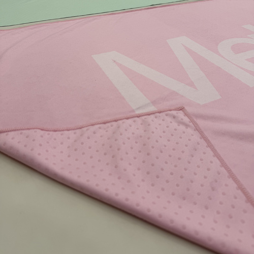 Luxury Sweat Absorbent Microfiber Towel with Grip